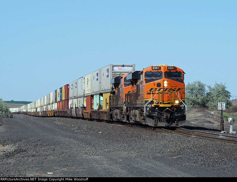BNSF 6581